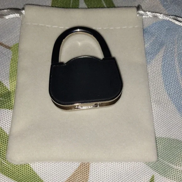 Handbag Hanger, Bag Charm, Cute And Useful, Keep Your Bag Off The Floor - Picture 2 of 8